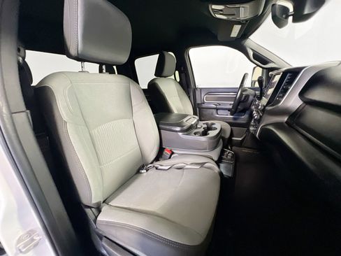 Used 2024 RAM 3500 Big Horn image 31