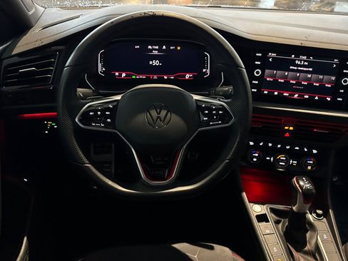 Used 2024 Volkswagen Jetta GLI 40th Anniversary Edition image 17