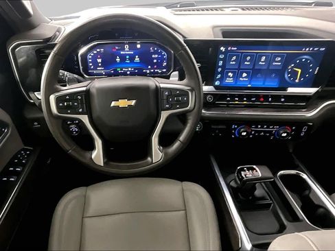 Used 2023 Chevrolet Silverado 1500 LTZ w/ LTZ Convenience Package II RWD image 6
