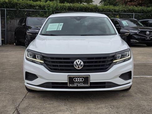 Used 2020 Volkswagen Passat 2.0T SE FWD image 4