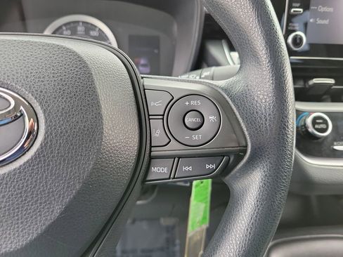 Used 2020 Toyota Corolla LE FWD image 24