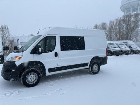 Used 2025 RAM ProMaster 3500 w/ Crew Van Package image 2