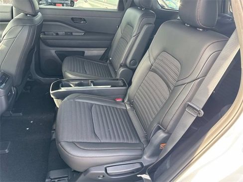 New 2025 Nissan Pathfinder Rock Creek image 16