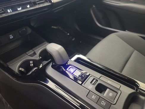 Used 2024 Toyota Prius Limited image 36