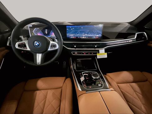 New 2026 BMW X5 xDrive50e w/ M Sport Package AWD/4WD image 7