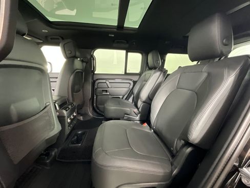 New 2026 Land Rover Defender 130 X-Dynamic SE AWD/4WD image 5