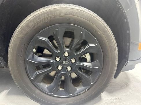 Used 2023 Ford Maverick Lariat w/ Lariat Luxury Package FWD image 4