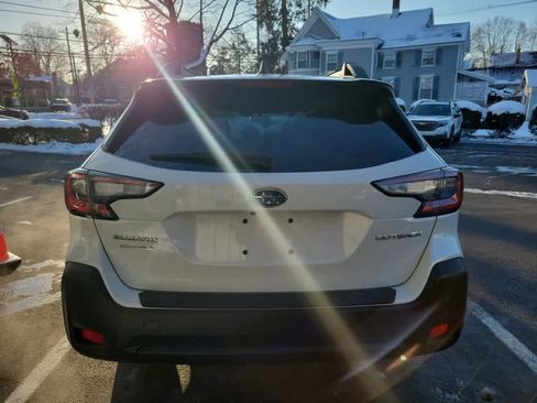 Certified 2025 Subaru Outback Premium image 4