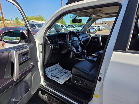 Used 2016 Toyota 4Runner SR5 Premium AWD/4WD image 48