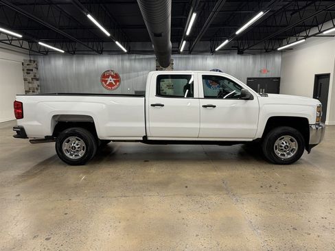 Used 2016 Chevrolet Silverado 2500 W/T AWD/4WD image 14