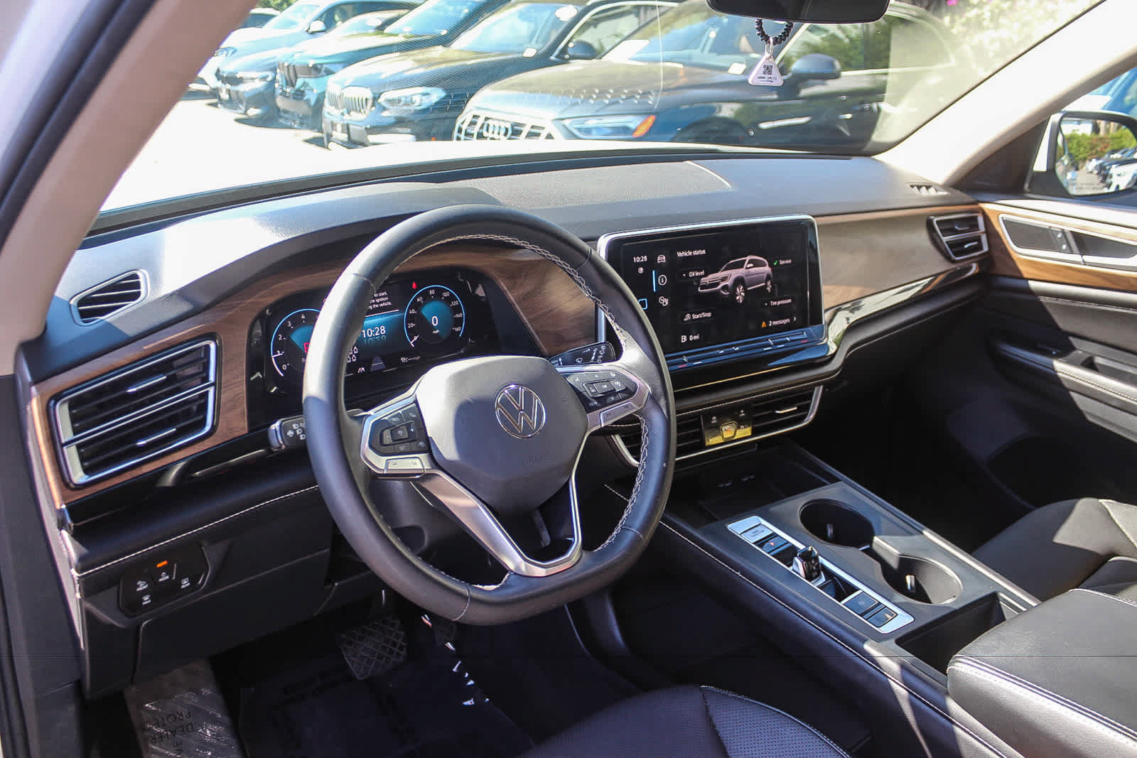Used 2024 Volkswagen Atlas SE FWD image 15