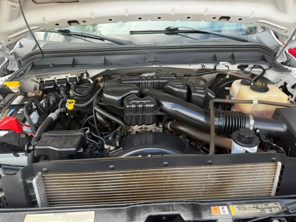 Used 2016 Ford F250 XL w/ Power Equipment Group AWD/4WD image 26