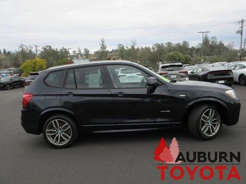 Used 2017 BMW X3 xDrive35i image 3