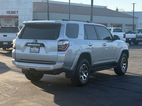 Used 2021 Toyota 4Runner TRD Off-Road Premium AWD/4WD image 5