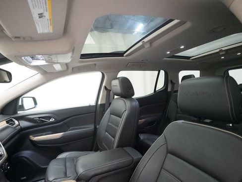 Used 2017 GMC Acadia Denali w/ Technology Package AWD/4WD image 30