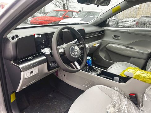 New 2026 Hyundai Kona SE image 10