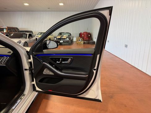 Used 2021 Mercedes-Benz S 580 4MATIC Sedan image 21