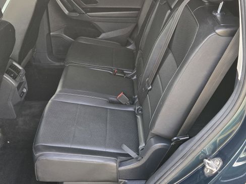 Used 2019 Volkswagen Tiguan SE image 19
