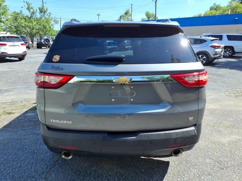 Used 2020 Chevrolet Traverse LT FWD image 4