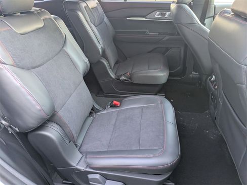 New 2026 Ford Explorer ST image 21