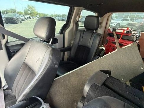 Used 2017 Dodge Grand Caravan SXT FWD image 15