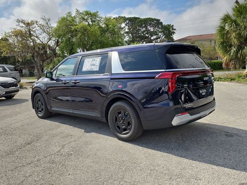 New 2026 Kia Carnival image 6