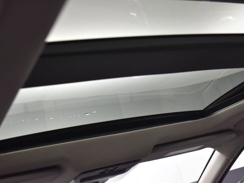 Certified 2025 Nissan Rogue Platinum w/ Platinum Premium Package image 21