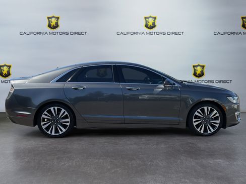 Used 2018 Lincoln MKZ Reserve FWD image 4