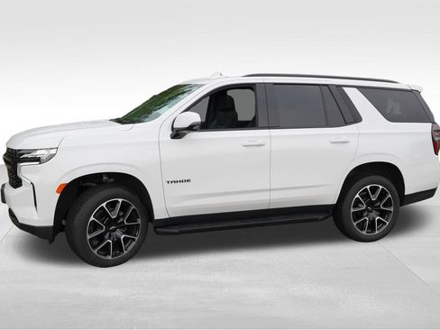 Certified 2024 Chevrolet Tahoe RST w/ Luxury Package AWD/4WD image 10