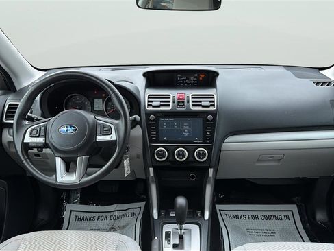 Used 2018 Subaru Forester 2.5i Premium w/ All-Weather Package image 18