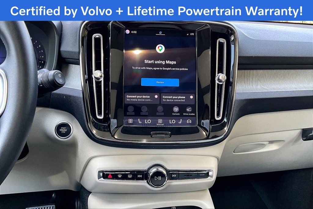 Used 2024 Volvo XC40 B5 Plus AWD/4WD image 41