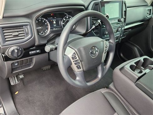 Used 2022 Nissan Titan SV w/ Accessory Utility Package image 2