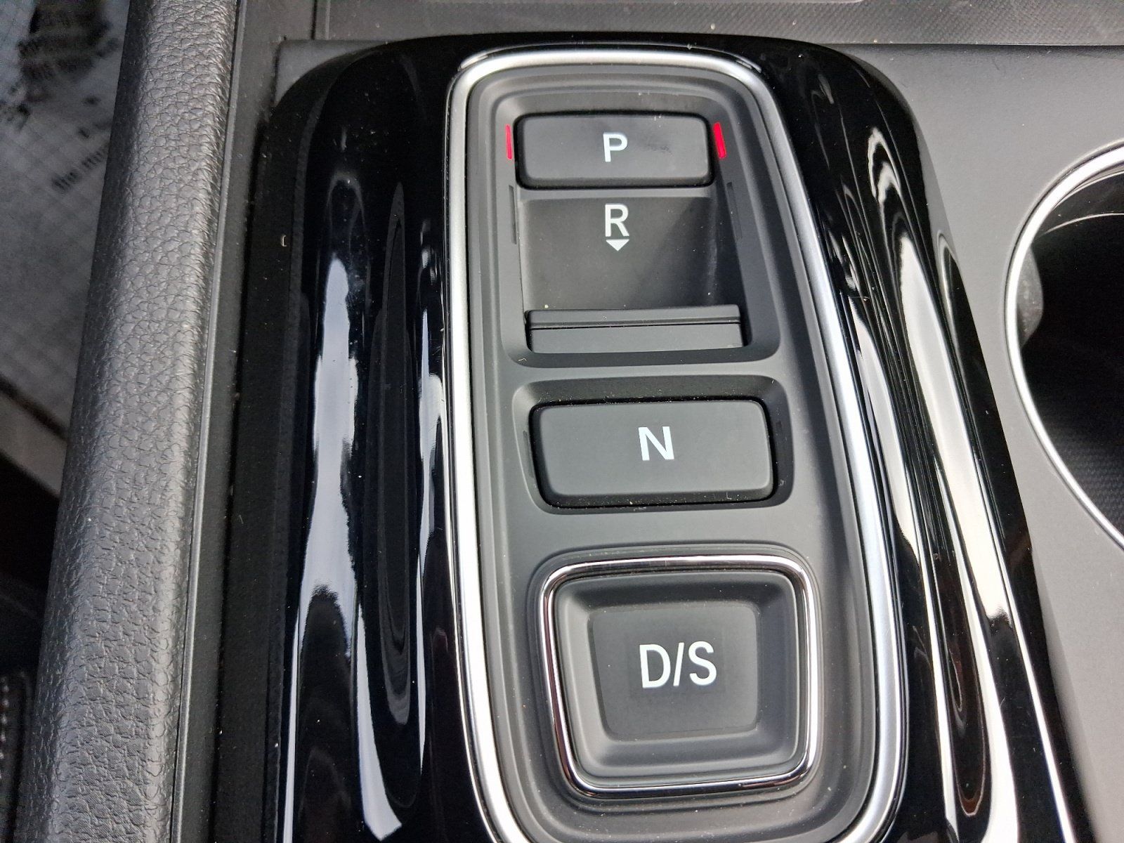Used 2024 Honda Pilot Touring image 14