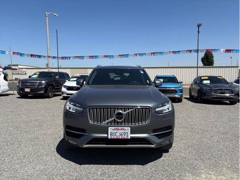 Used 2018 Volvo XC90 T6 Inscription w/ Convenience Package AWD/4WD image 2