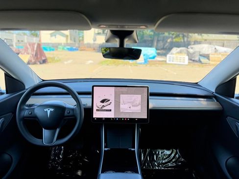 Used 2020 Tesla Model Y Long Range AWD/4WD image 33