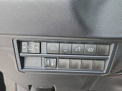 Used 2025 Toyota Tundra SR5 AWD/4WD image 26