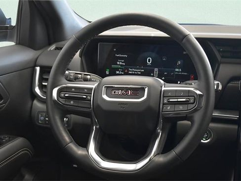 Used 2025 GMC Terrain Elevation w/ Technology Package II image 26