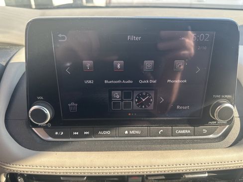 Used 2023 Nissan Rogue SL AWD/4WD image 15