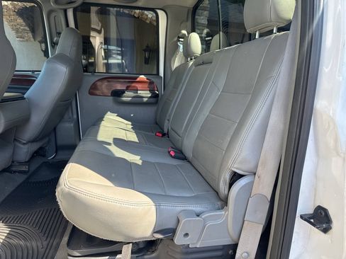 Used 2005 Ford F250 Lariat AWD/4WD image 11
