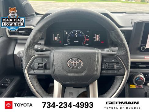 Used 2025 Toyota Tacoma SR5 AWD/4WD image 14