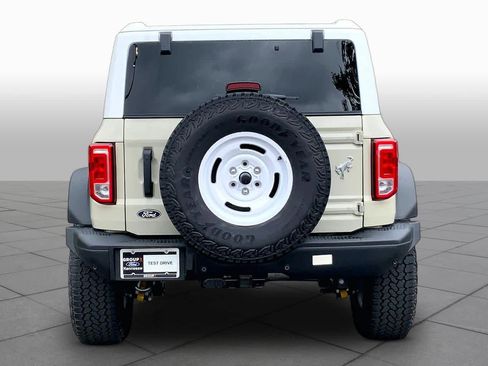 New 2026 Ford Bronco Heritage Edition AWD/4WD image 4