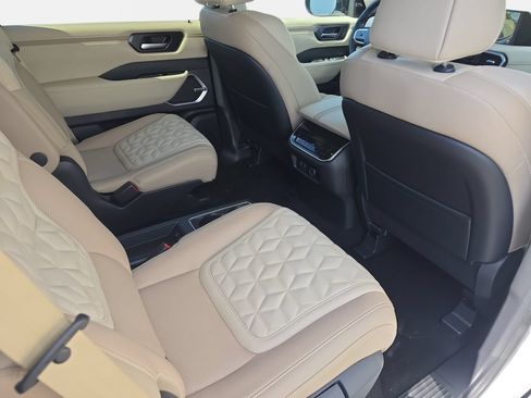 New 2026 Nissan Armada Platinum AWD/4WD image 11