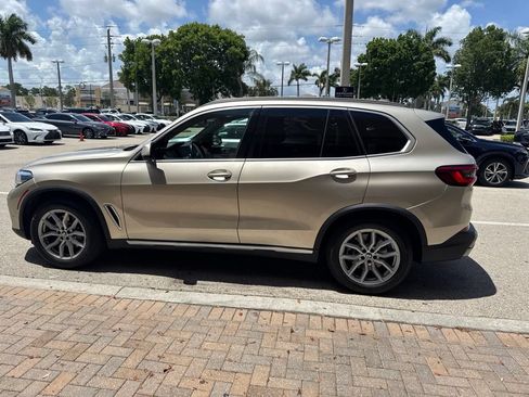 Used 2019 BMW X5 xDrive40i w/ Premium Package 2 AWD/4WD image 12