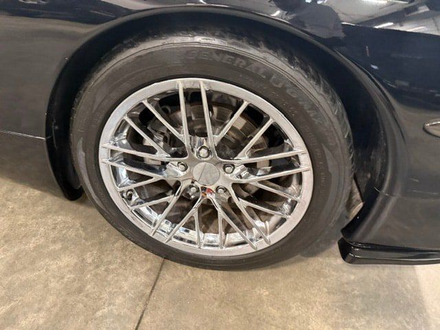 Used 2002 Chevrolet Corvette Convertible w/ Preferred Equipment Group2 RWD image 15