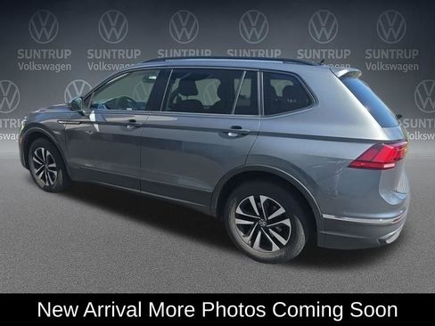 Used 2023 Volkswagen Tiguan S FWD image 2