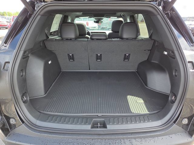 New 2027 GMC Terrain Elevation w/ Elevation Premium Package AWD/4WD image 19