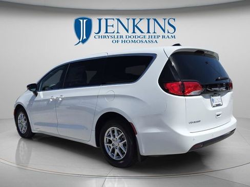 New 2026 Chrysler Voyager LX FWD image 7