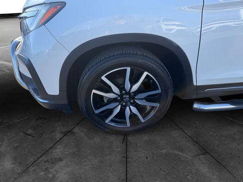 Used 2019 Honda Pilot Elite image 14