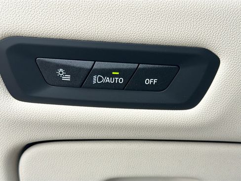 New 2026 BMW X5 xDrive50e w/ M Sport Package image 36