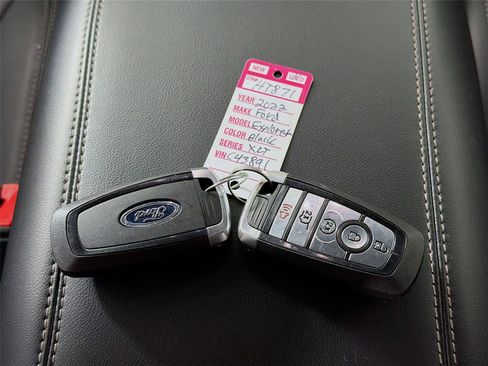 Used 2022 Ford Explorer XLT w/ Equipment Group 202A image 25